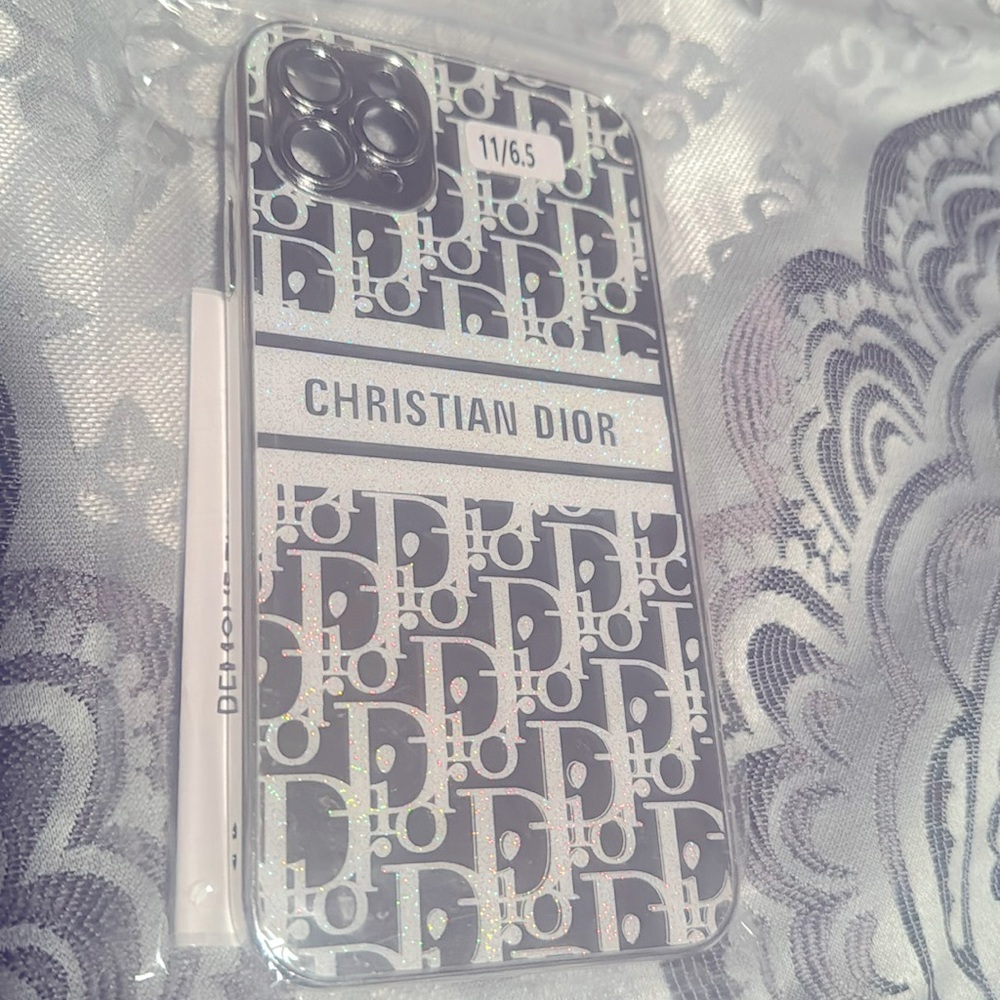 iPhone 11 Pro Max Mirrored CD Case
